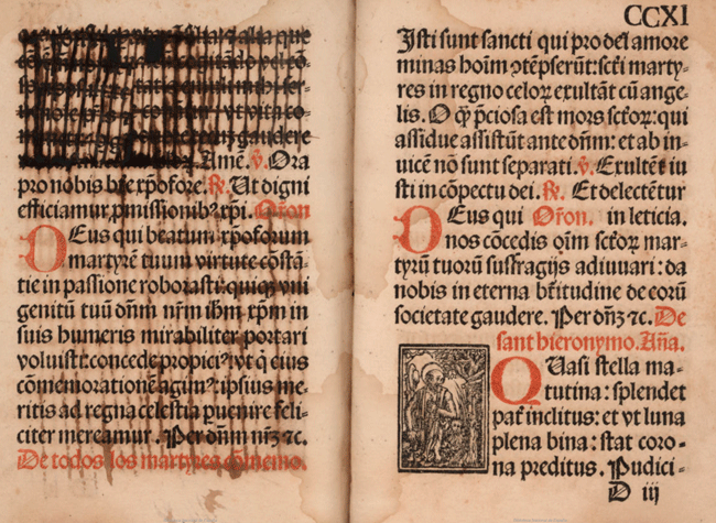 Tachado de la Oración de San Cristóbal.Su prohibición en los índices pudo deberse a la creencia supersticiosa de que imagen y oración protegían contra la muerte súbita.Horas de nuestra Señora según la orden romana, En Zaragoza: Jorge Coci, 1516. BNE R/28480